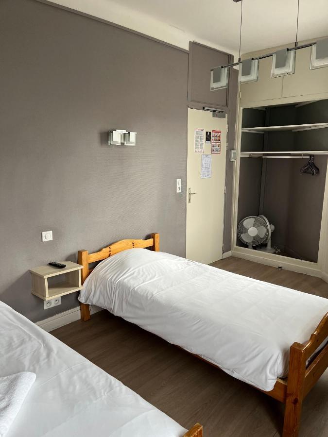 Hotel Aux Bons Amis Reims Zewnętrze zdjęcie